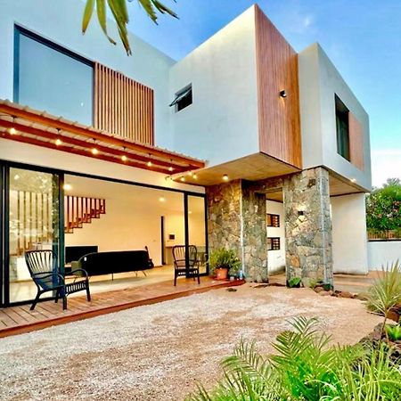 Into The Sun - Modern Holiday Home Альбион Экстерьер фото