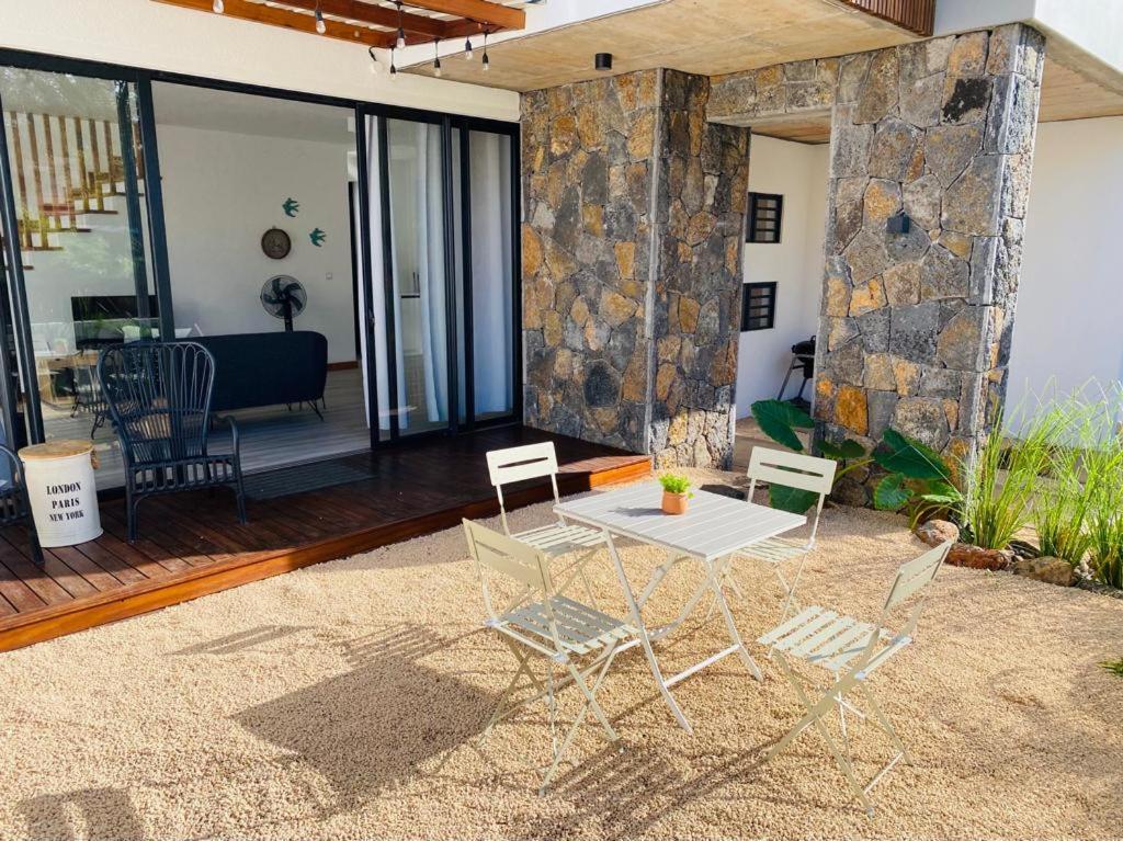 Into The Sun - Modern Holiday Home Альбион Экстерьер фото